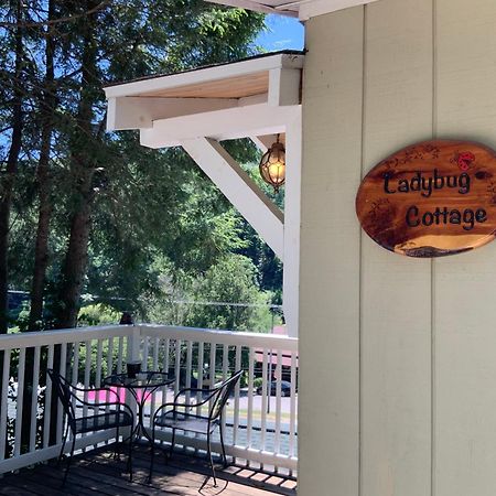 The Chimney Rock Inn & Cottages Buitenkant foto
