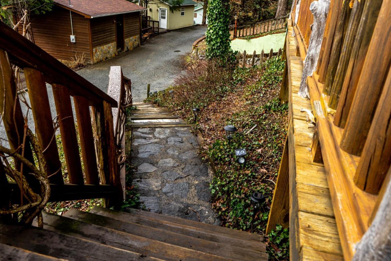 The Chimney Rock Inn & Cottages Buitenkant foto
