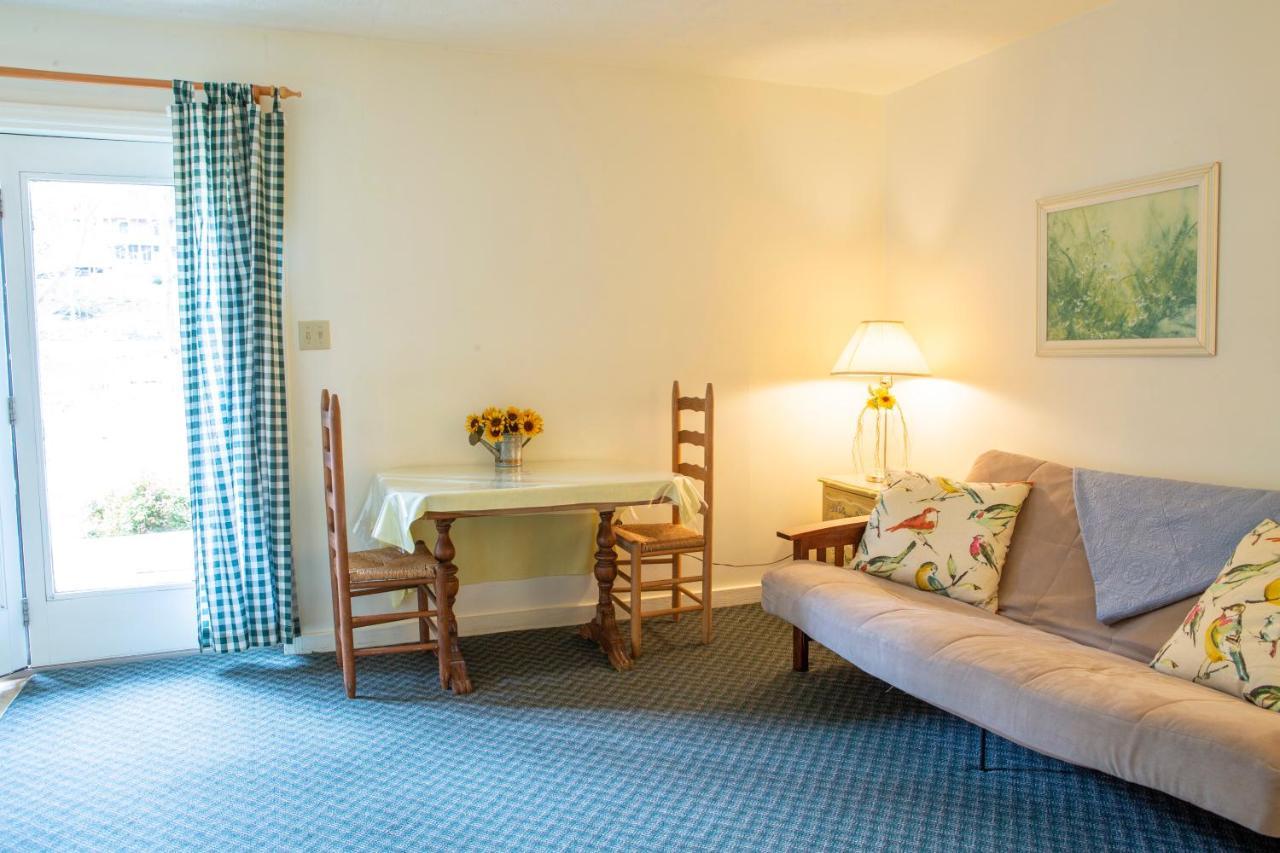 The Chimney Rock Inn & Cottages Buitenkant foto